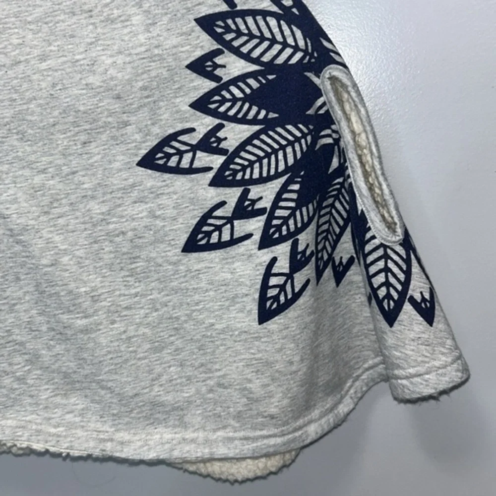 Tucker + Tate Poncho Gray‎ With Blue Feather Details- Girls Size 2T